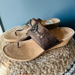 UGG Australia Briella Bronze T-Strap Sandals